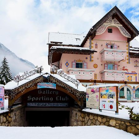 Hotel Soreghes Gran Chalet Кампителло-ди-Фасса Экстерьер фото