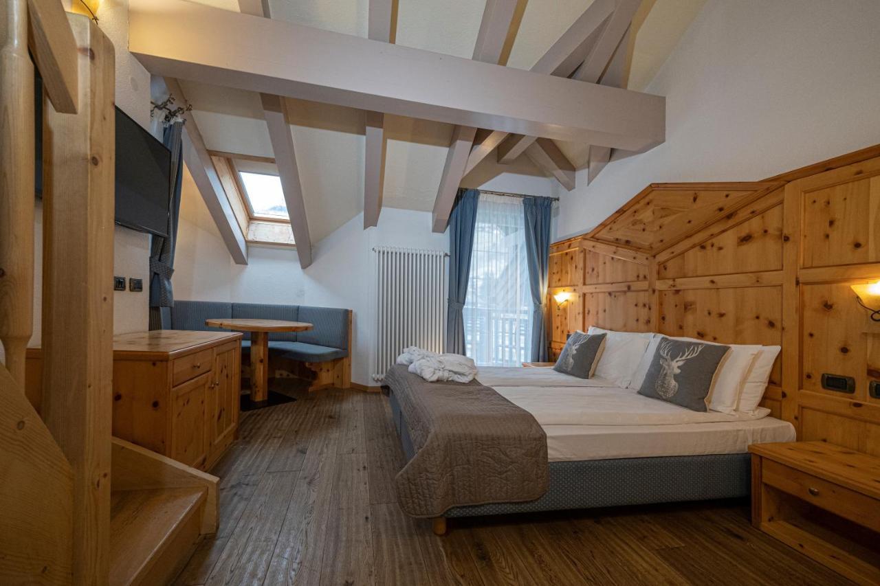 Hotel Soreghes Gran Chalet Кампителло-ди-Фасса Экстерьер фото