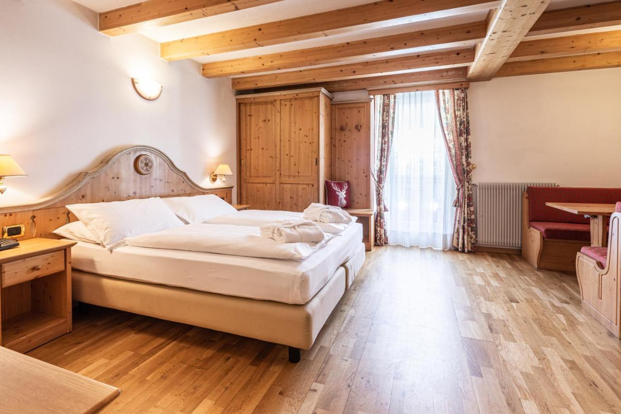 Hotel Soreghes Gran Chalet Кампителло-ди-Фасса Экстерьер фото