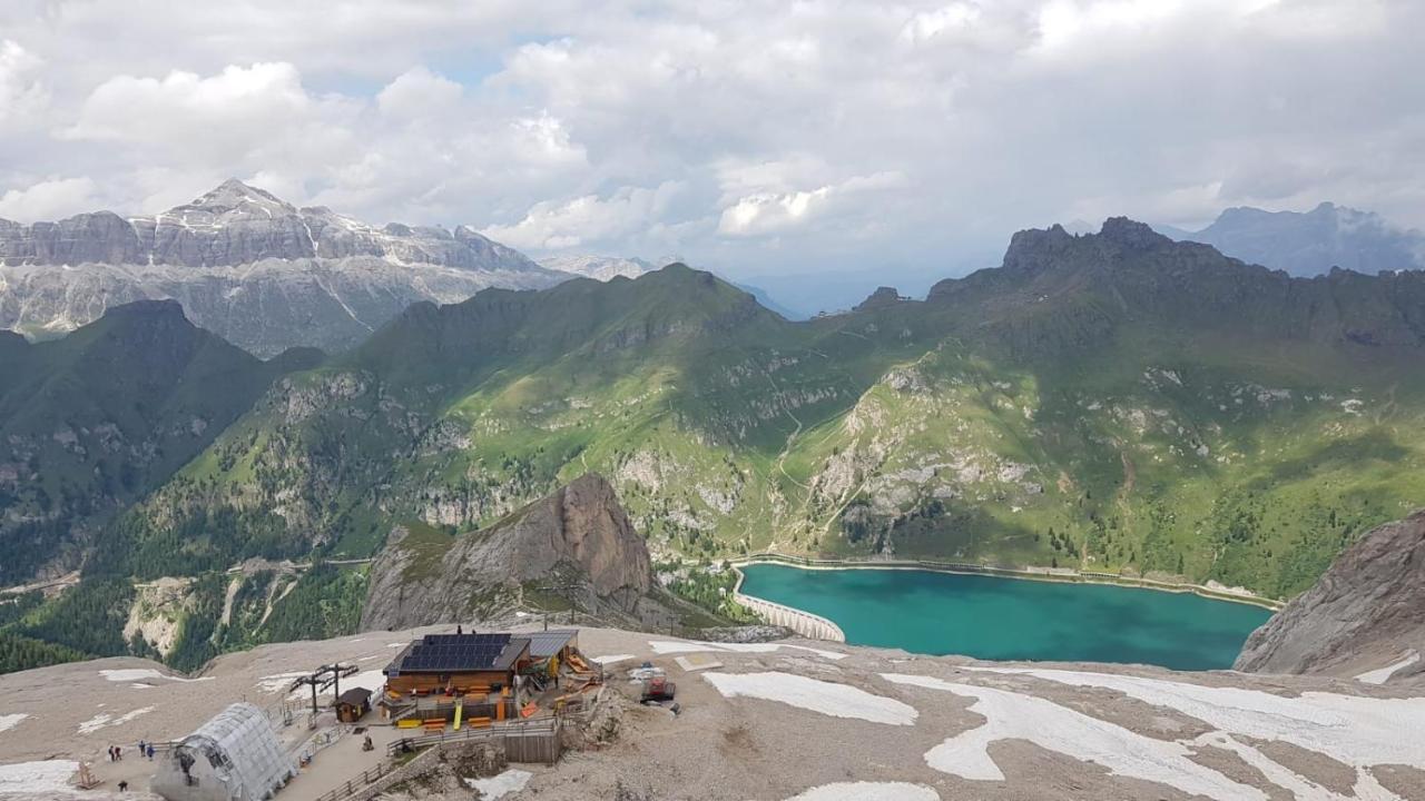 Hotel Soreghes Gran Chalet Кампителло-ди-Фасса Экстерьер фото