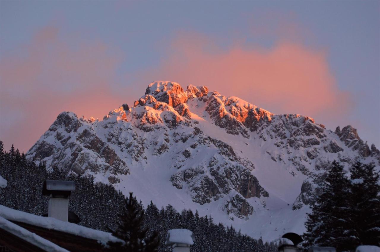 Hotel Soreghes Gran Chalet Кампителло-ди-Фасса Экстерьер фото