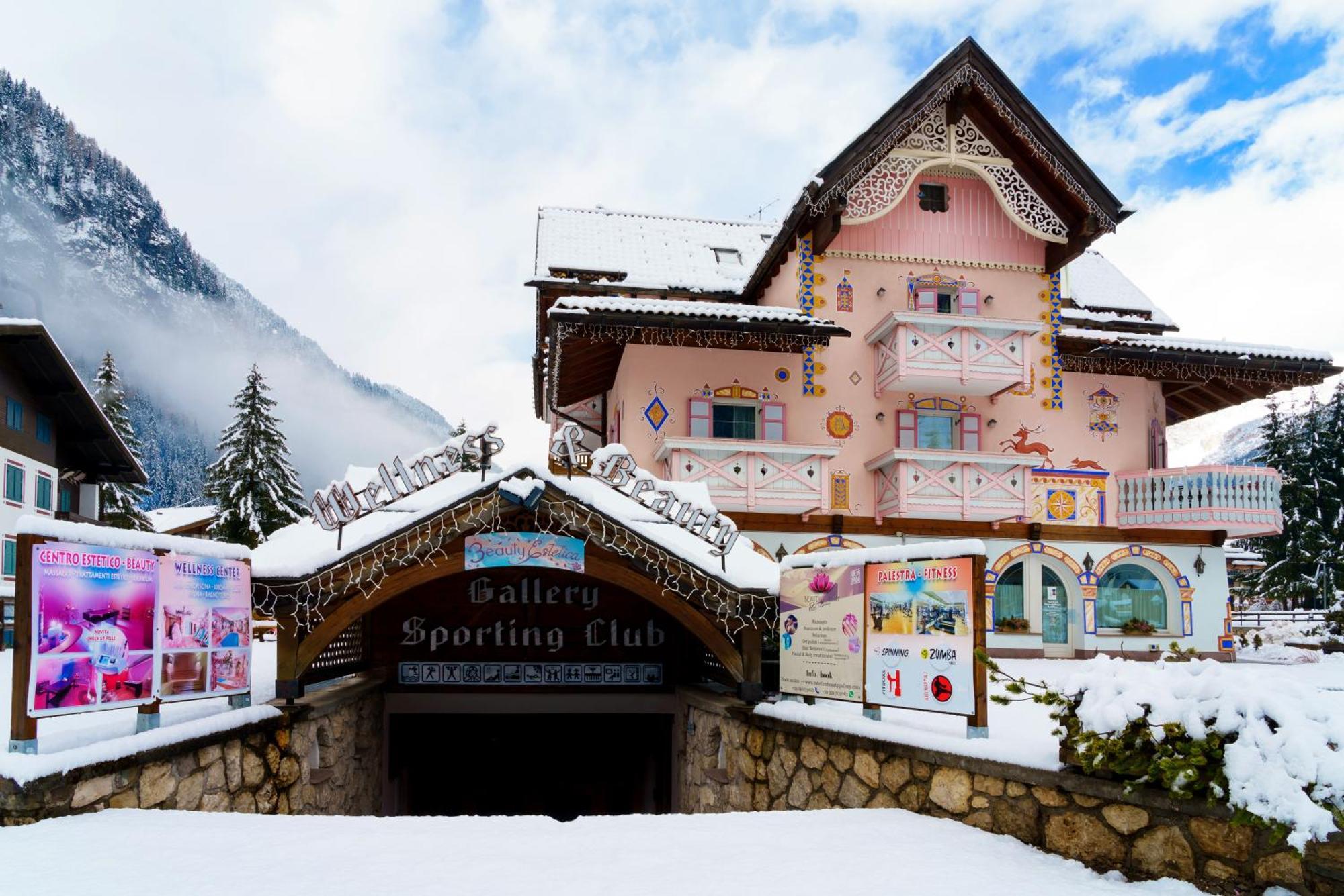 Hotel Soreghes Gran Chalet Кампителло-ди-Фасса Экстерьер фото
